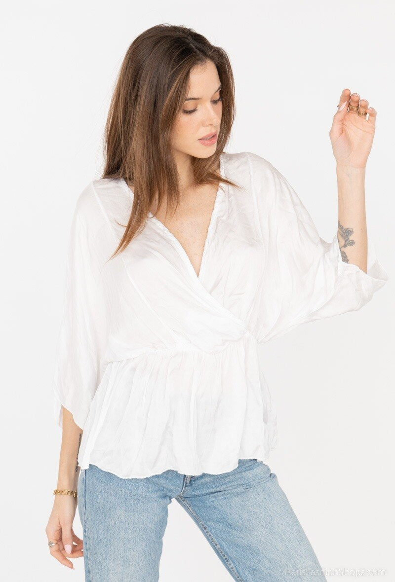 Blouse blanche cache-cœur