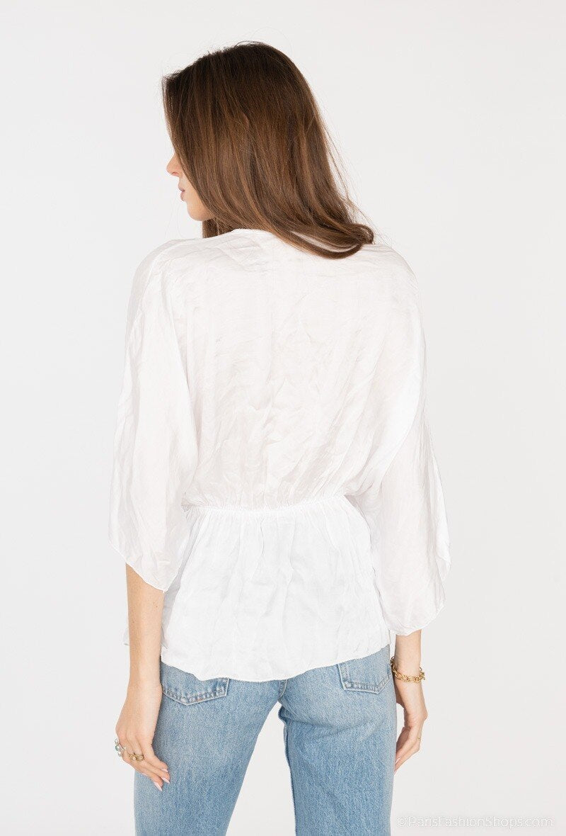 Blouse blanche cache-cœur