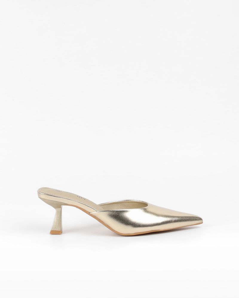Mules à petit talon avec bout pointu